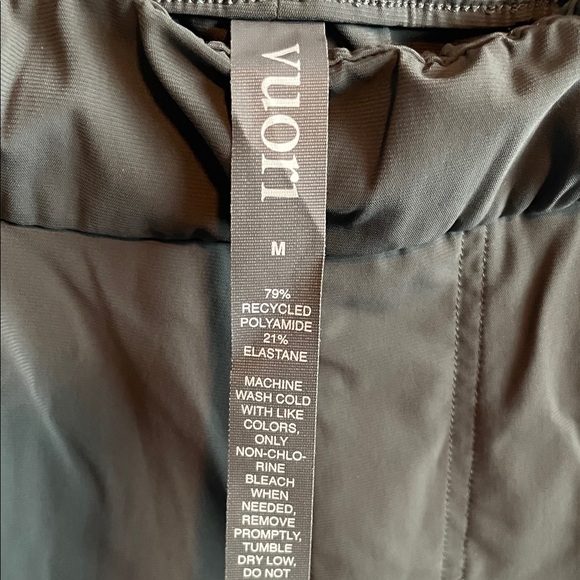 Vuori Gray Ankle Pants - Picture 2 of 7